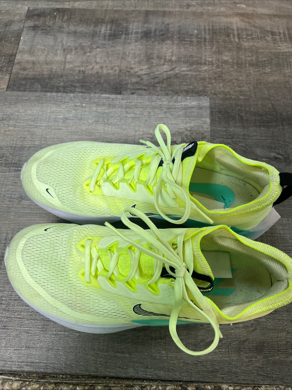 Nike Zoom Fly 4 Women's 10 men’s 9